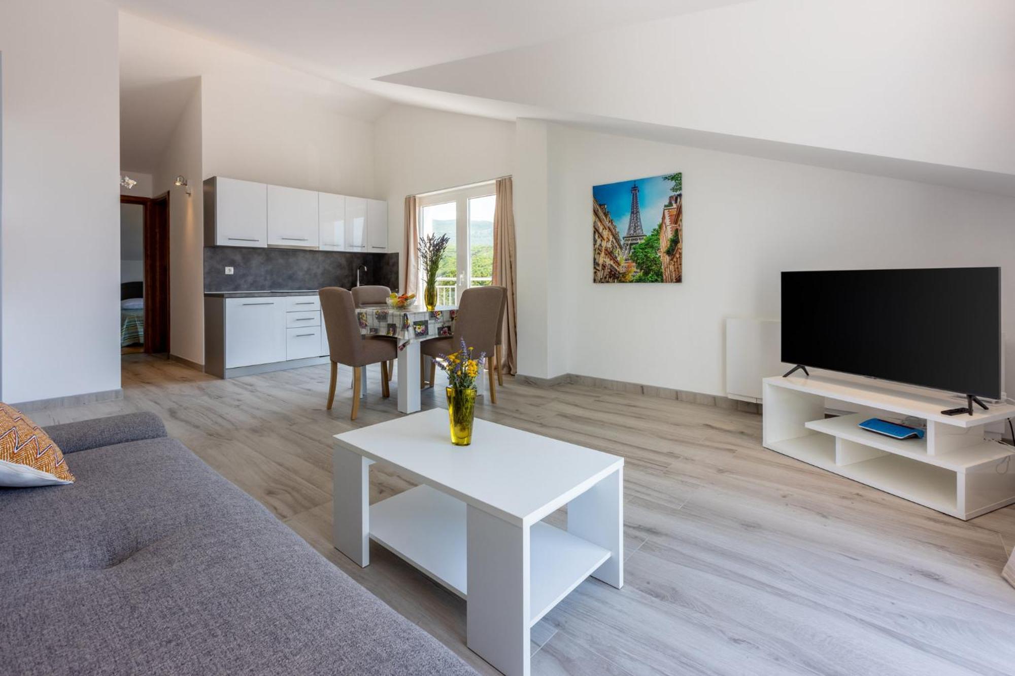Apartments Sunshine D Crikvenica Ngoại thất bức ảnh